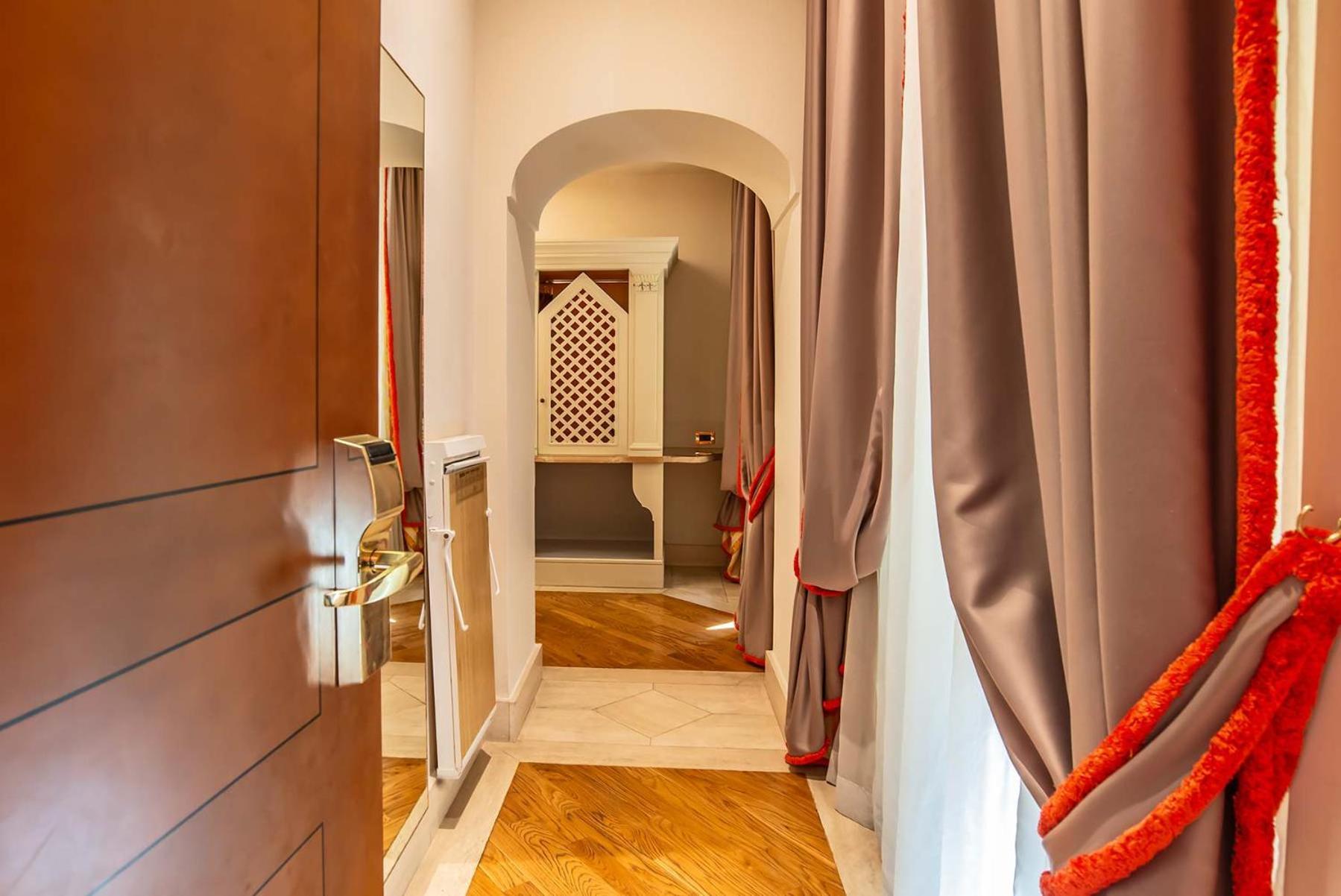 Isa Hotel